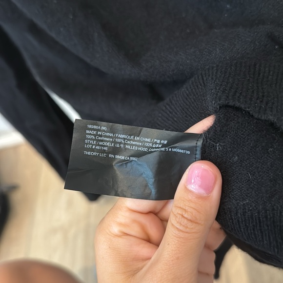 Theory Hilles Hoodie in Cashmere - Picture 4 of 4